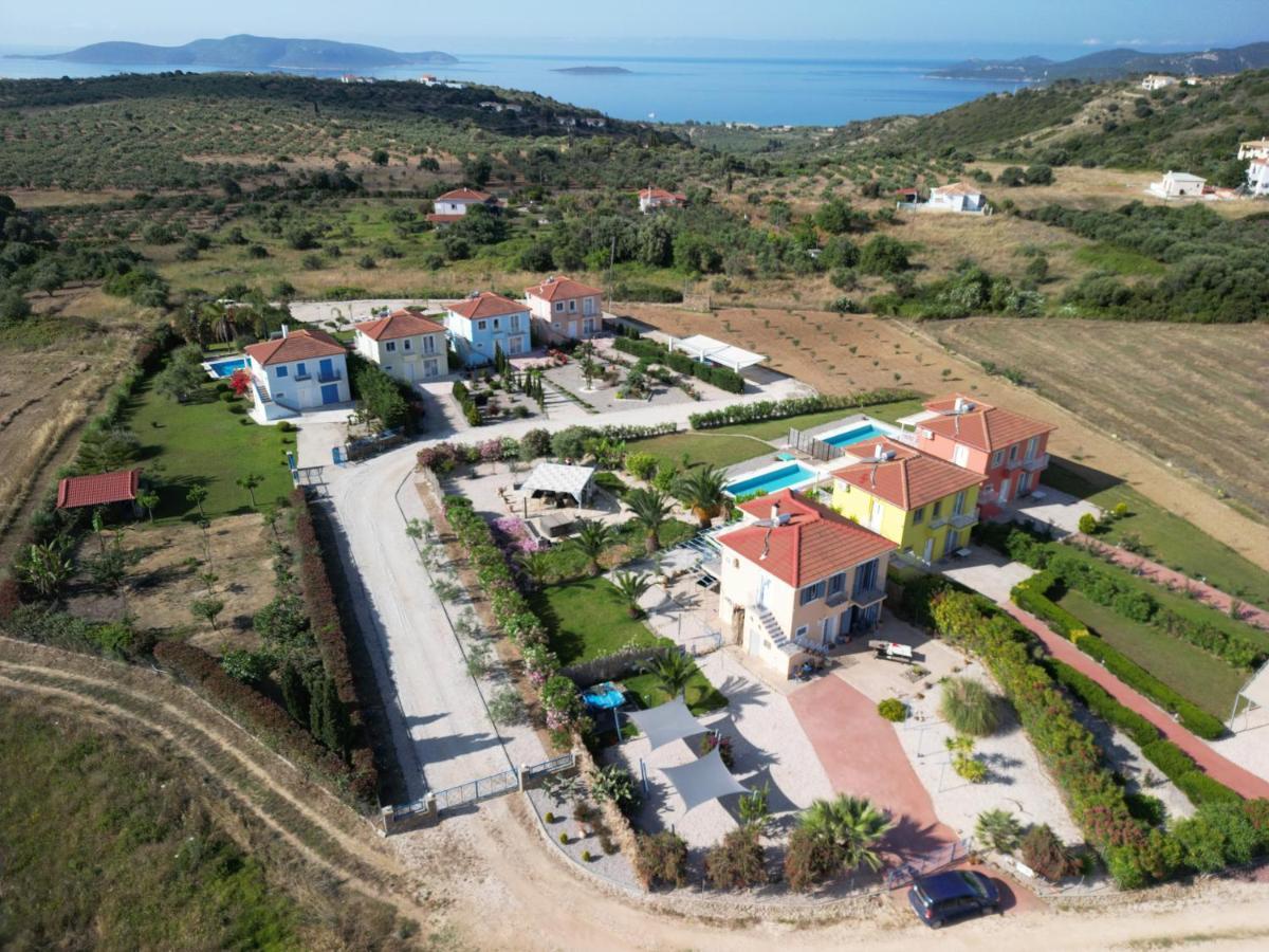 Iridia Resort Villas Foiníki Esterno foto
