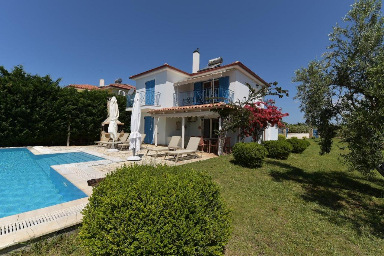 Iridia Resort Villas Foiníki Esterno foto