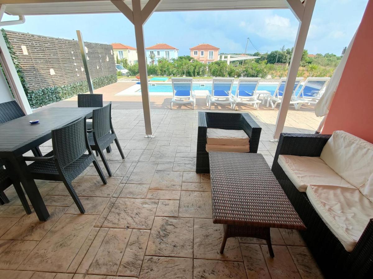 Iridia Resort Villas Foiníki Esterno foto