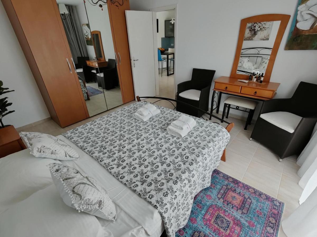 Iridia Resort Villas Foiníki Esterno foto