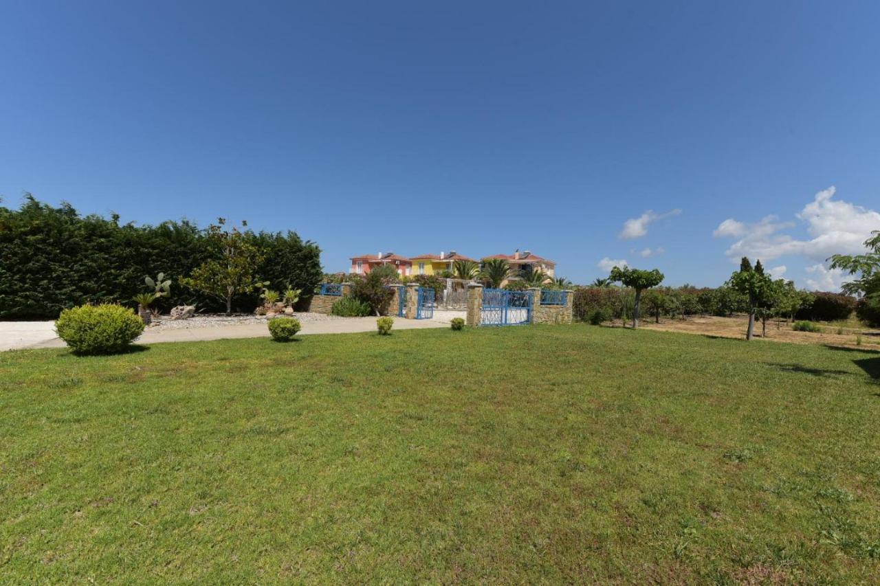 Iridia Resort Villas Foiníki Esterno foto
